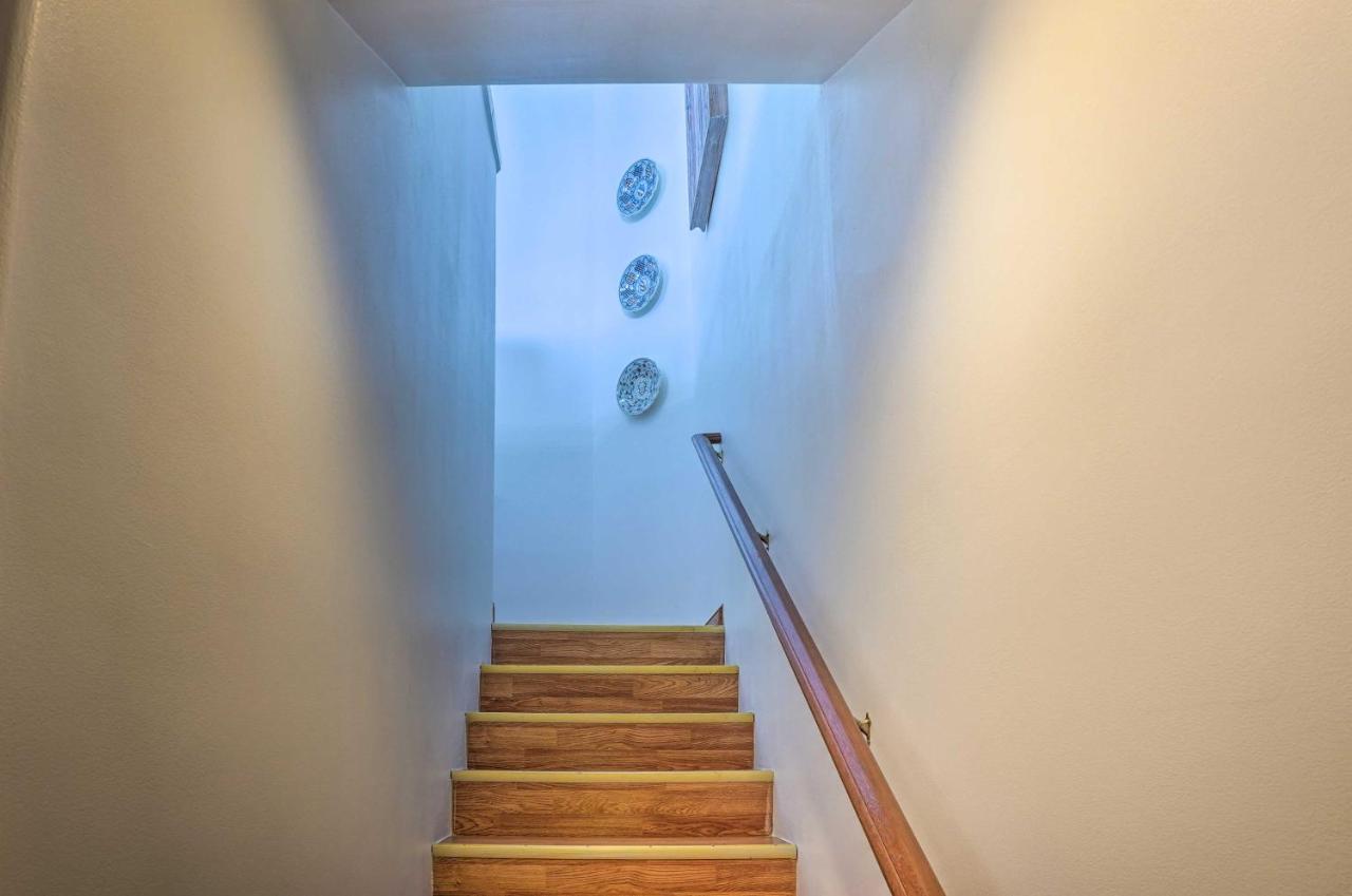 Quiet Avalon Getaway Villa With Ocean View And Balcony Eksteriør billede